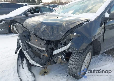 2013 Ford Edge Se z USA, uszkodzony, nr VIN 2FMDK3GCXDBA63314